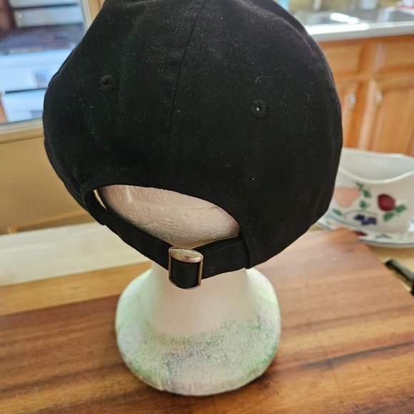How You Doing Friends Hat Adjustable Strap back Black - Picture 3 of 7